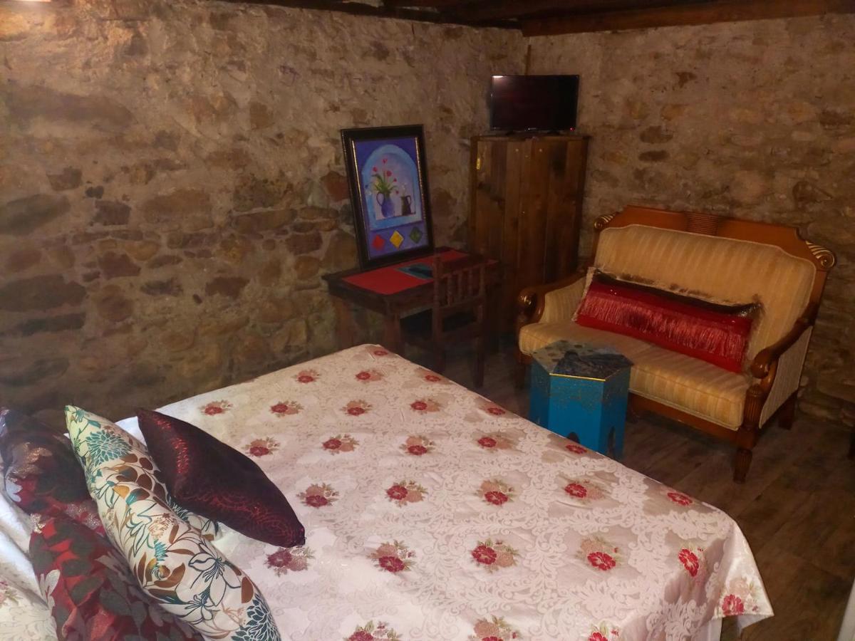 Demeter Rose Stonehouse Pansion Apartamento Antália Exterior foto